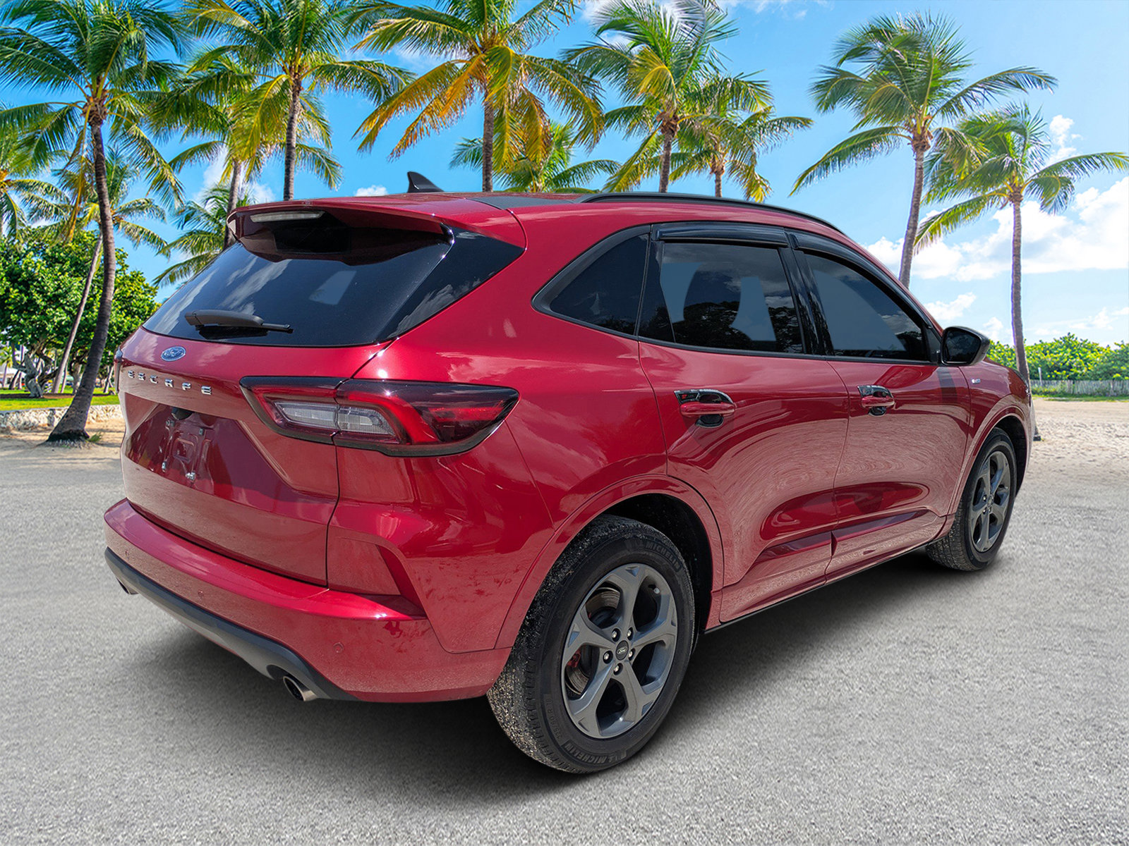 Used 2024 Ford Escape ST-Line w/ Tech Pack #1 FWD image 3
