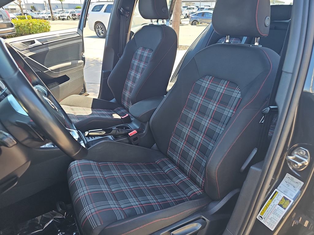 Used 2017 Volkswagen GTI Sport FWD image 19