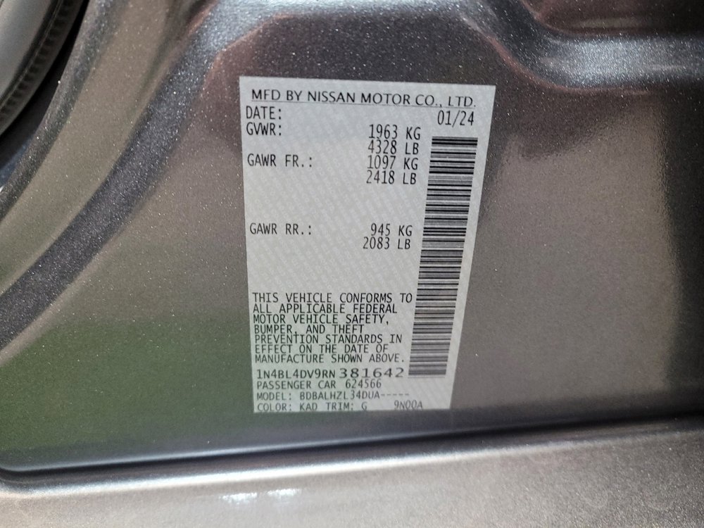Used 2024 Nissan Altima 2.5 SV image 33