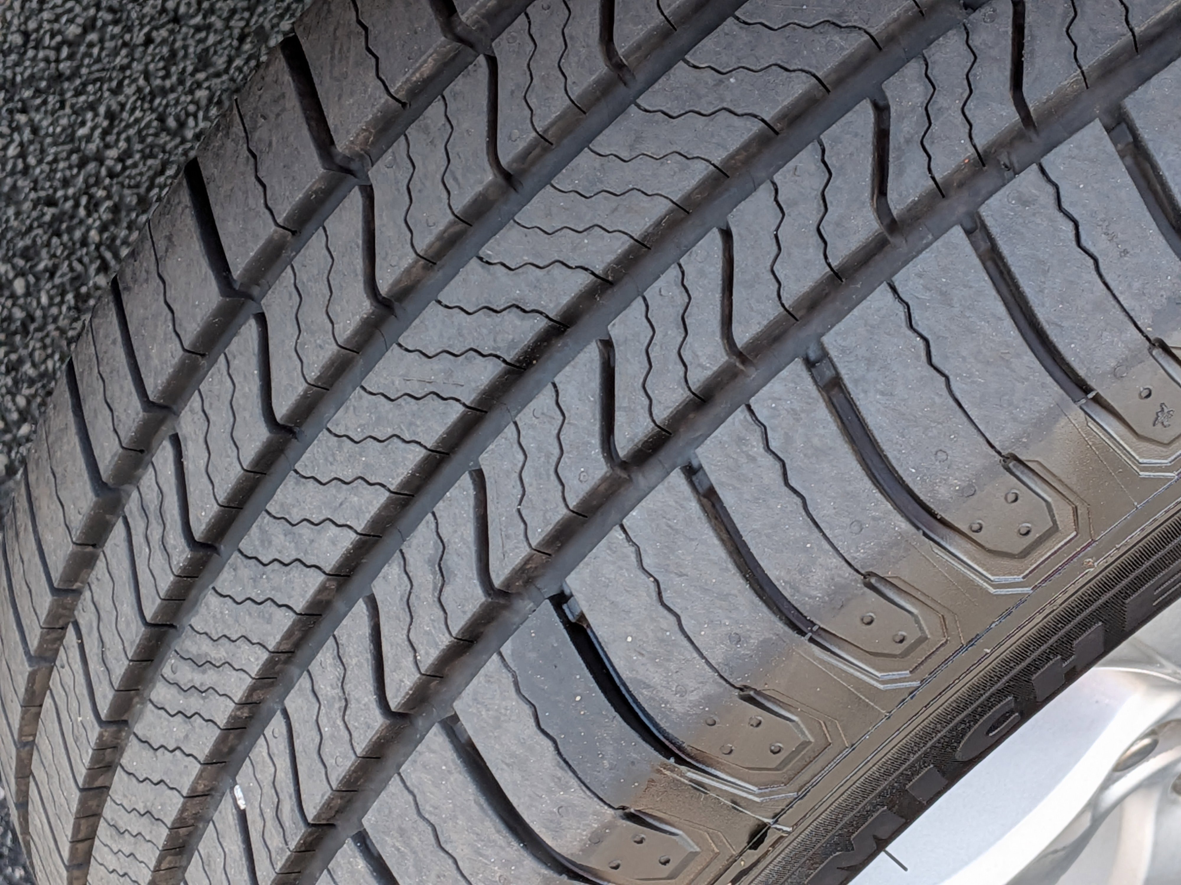 Used 2019 Toyota Sienna L w/ Carpet Mat Package FWD image 11