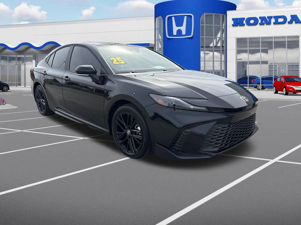 Used 2025 Toyota Camry SE