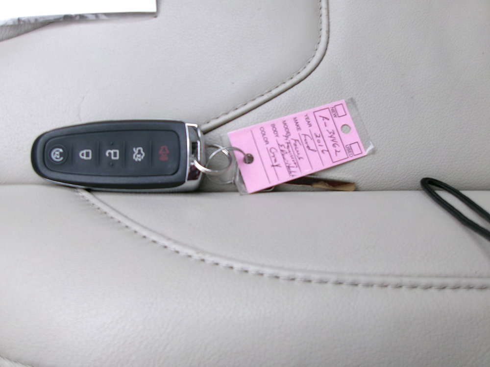 Used 2016 Ford Focus Titanium w/ Exterior Protection Package FWD image 17