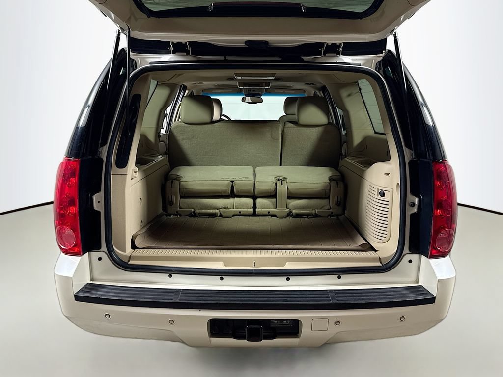 Used 2014 GMC Yukon XL SLT RWD image 24