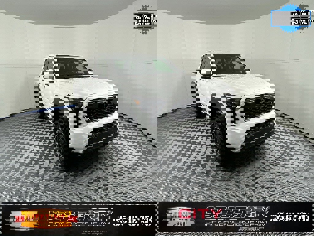 Used 2025 Toyota Tacoma TRD Off-Road image 1