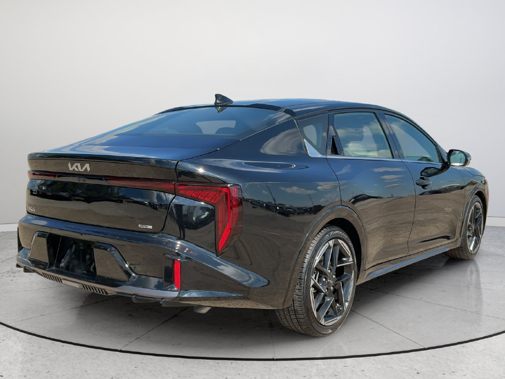 Used 2025 Kia K4 GT-Line w/ GT-Line Premium Package FWD image 6