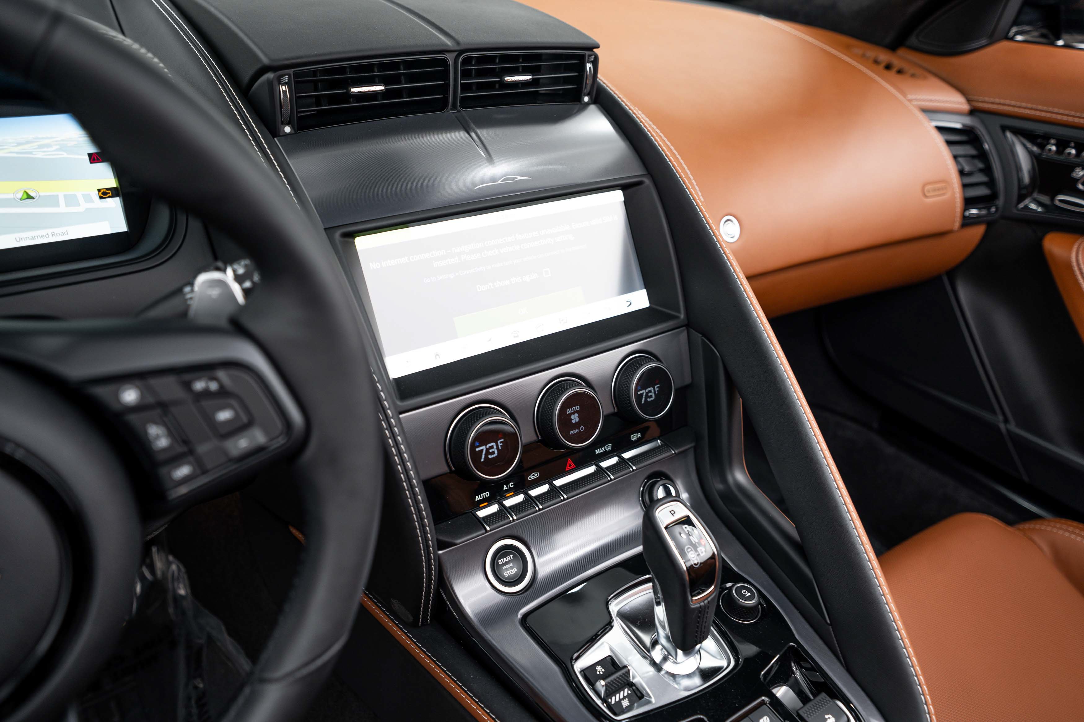 Used 2024 Jaguar F-TYPE Convertible AWD image 16