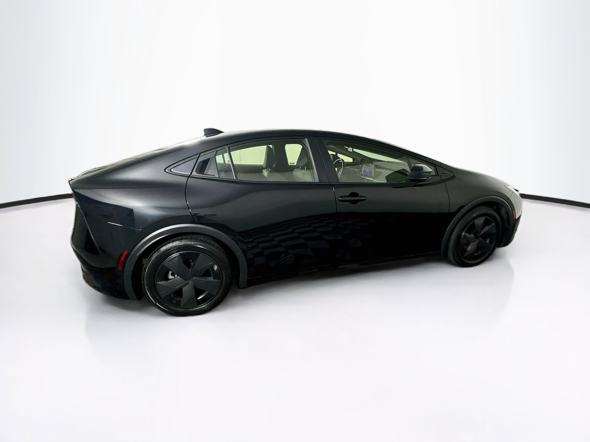 Used 2026 Toyota Prius LE FWD image 10