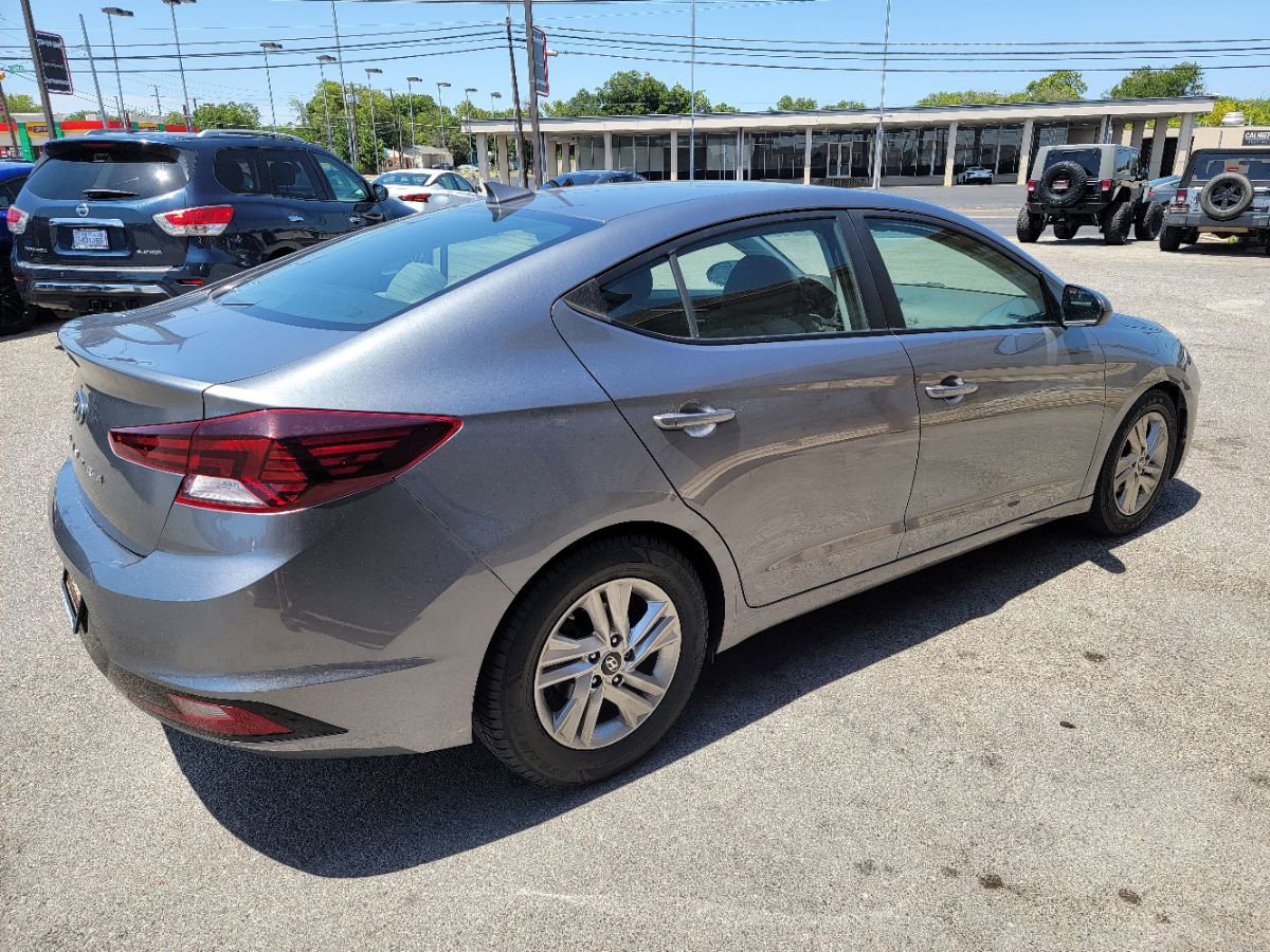 Used 2019 Hyundai Elantra SEL image 6