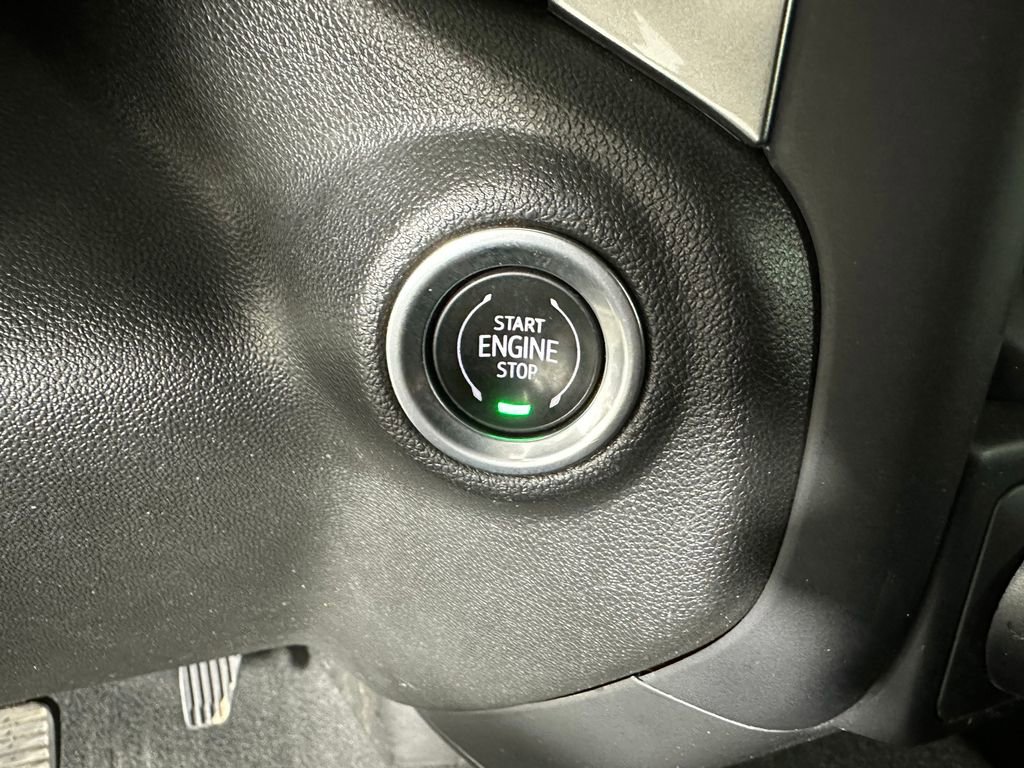 Used 2022 Chevrolet Silverado 1500 LT w/ Z71 Off-Road Package image 22