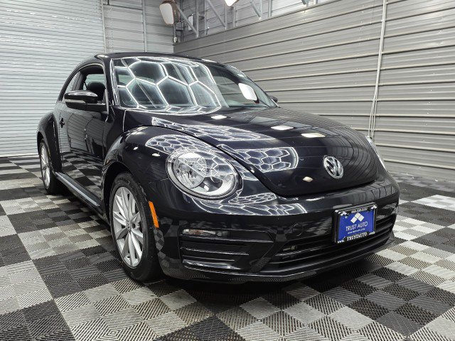 Used 2018 Volkswagen Beetle 2.0T S w/ Style & Comfort Package For S FWD image 5