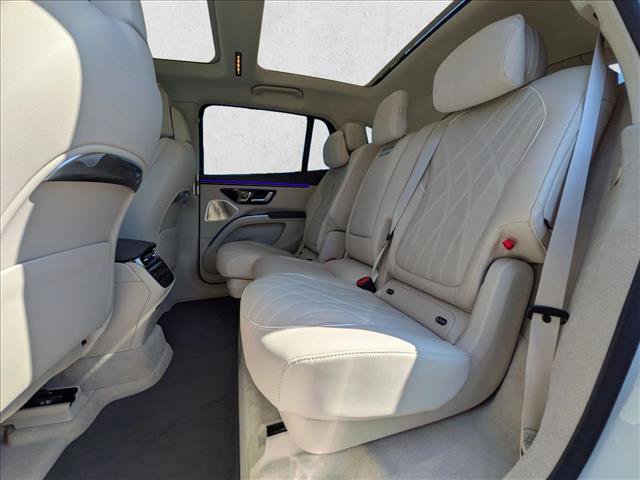 New 2026 Mercedes-Benz EQS 550 4MATIC SUV image 16