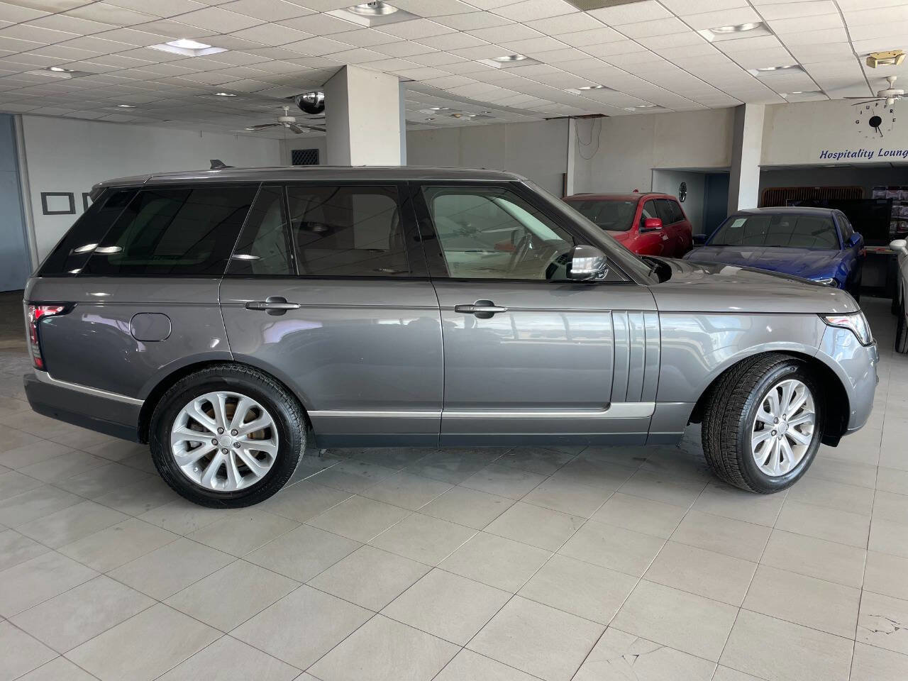 Used 2015 Land Rover Range Rover HSE image 8