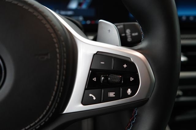 Used 2026 BMW X7 M60i image 24