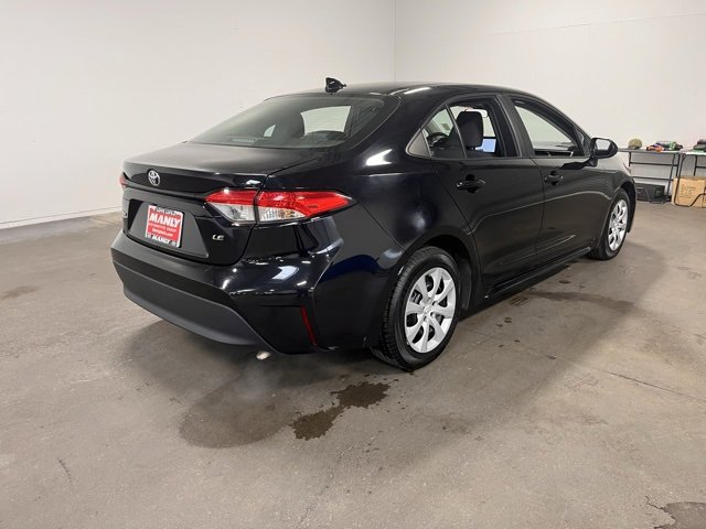 Used 2023 Toyota Corolla LE image 3