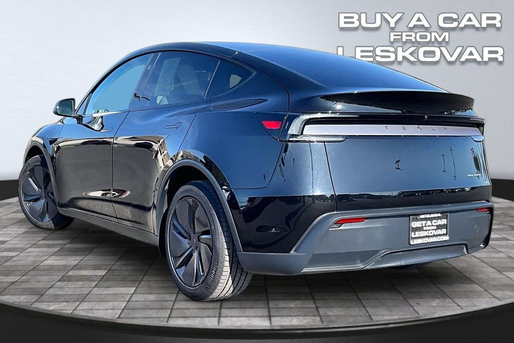 Used 2026 Tesla Model Y Long Range AWD/4WD image 2