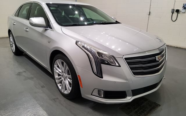 Used 2019 Cadillac XTS Luxury FWD image 2