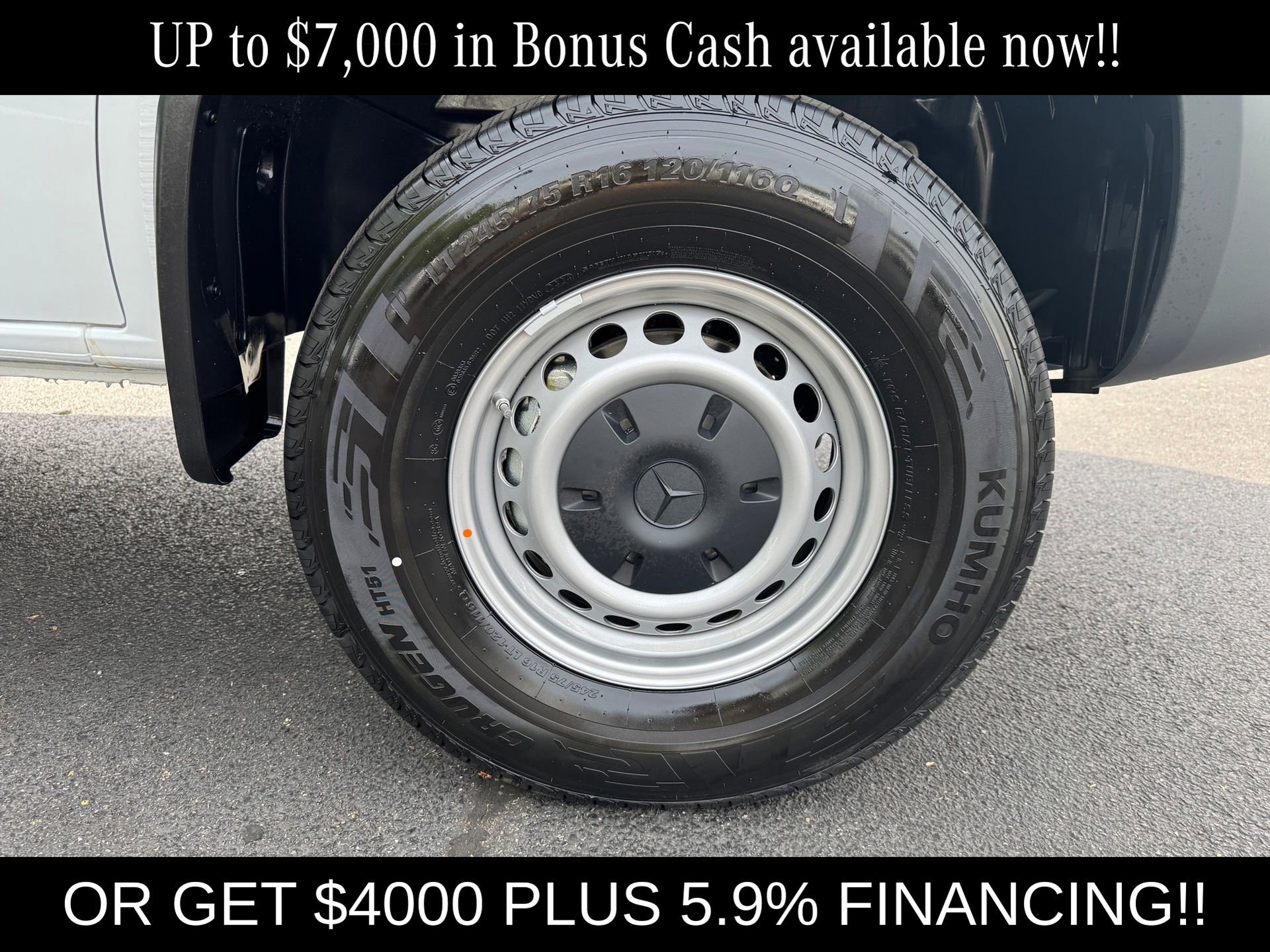 New 2025 Mercedes-Benz Sprinter 2500 image 32