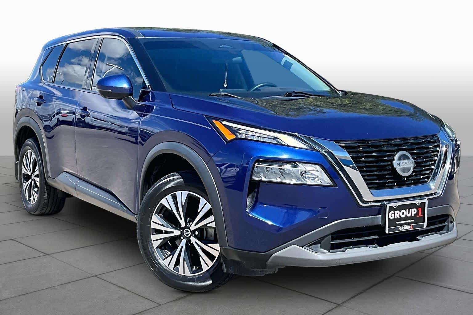 Used 2021 Nissan Rogue SV FWD image 3