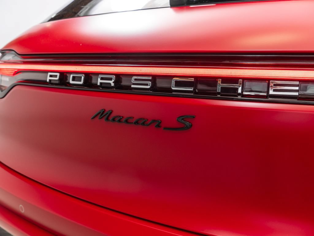 Used 2025 Porsche Macan S AWD/4WD image 34
