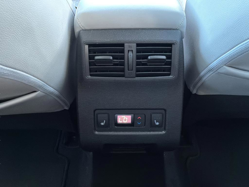 Used 2023 Mitsubishi Outlander SEL image 17