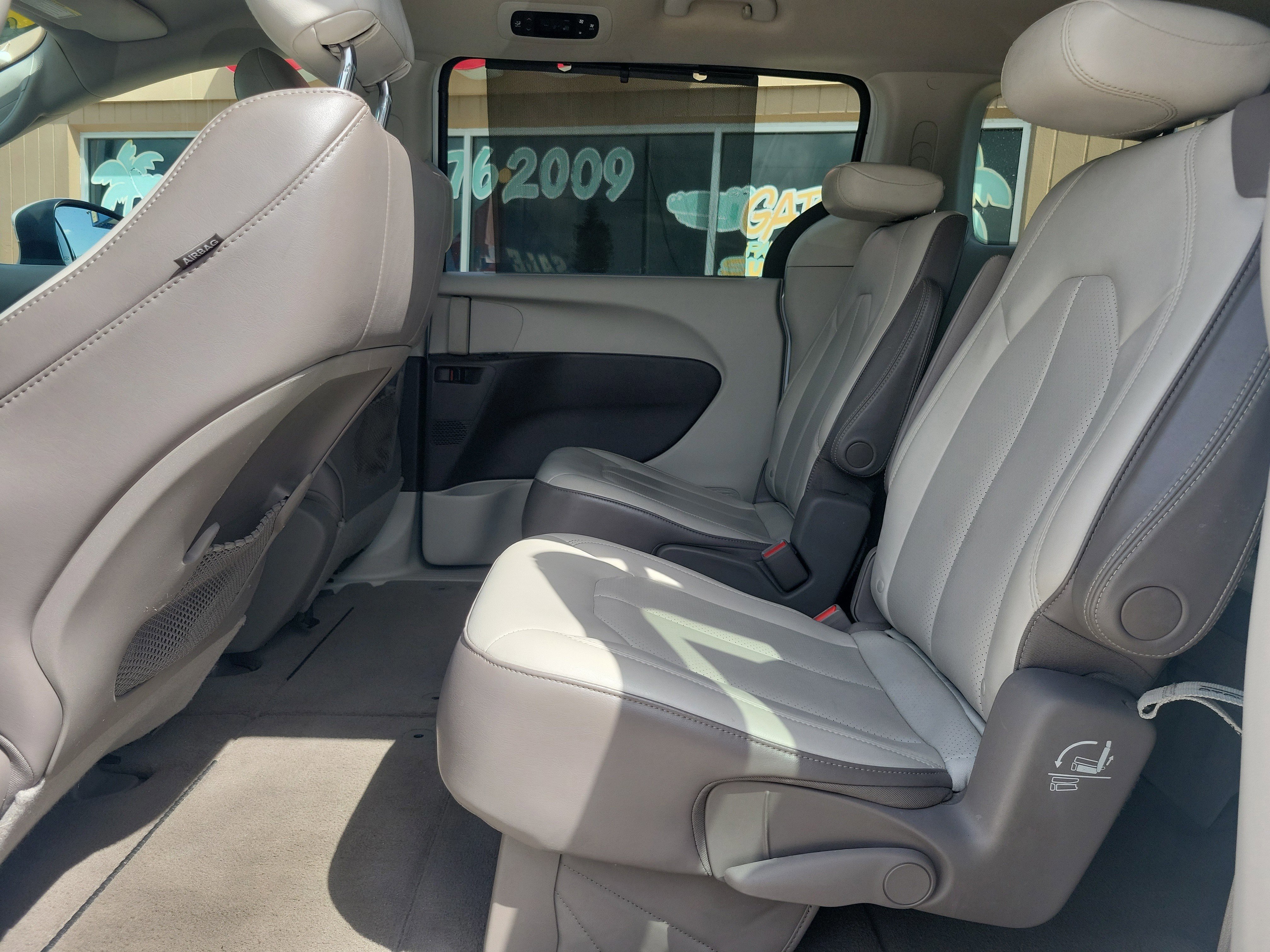 Used 2021 Chrysler Voyager Lxi FWD image 8