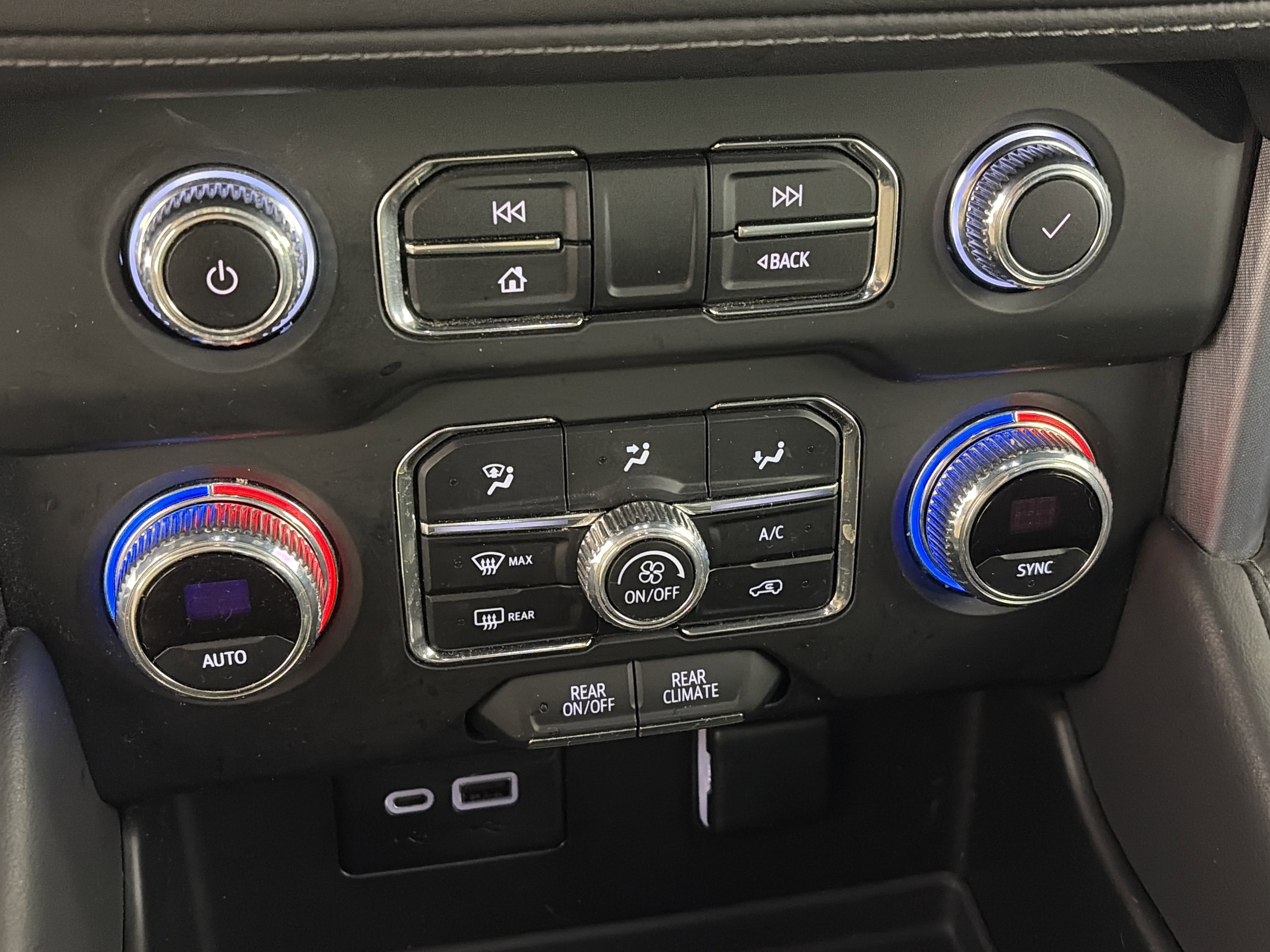 Certified 2022 GMC Yukon XL SLE w/ Max Trailering Package image 22