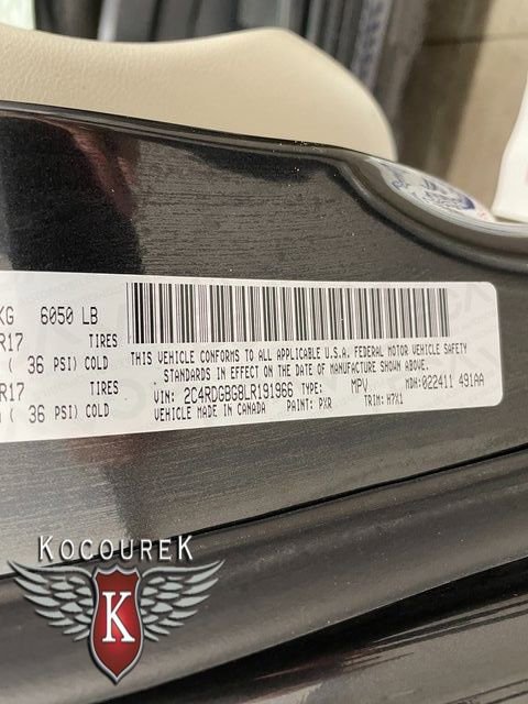 Used 2020 Dodge Grand Caravan SE FWD image 26