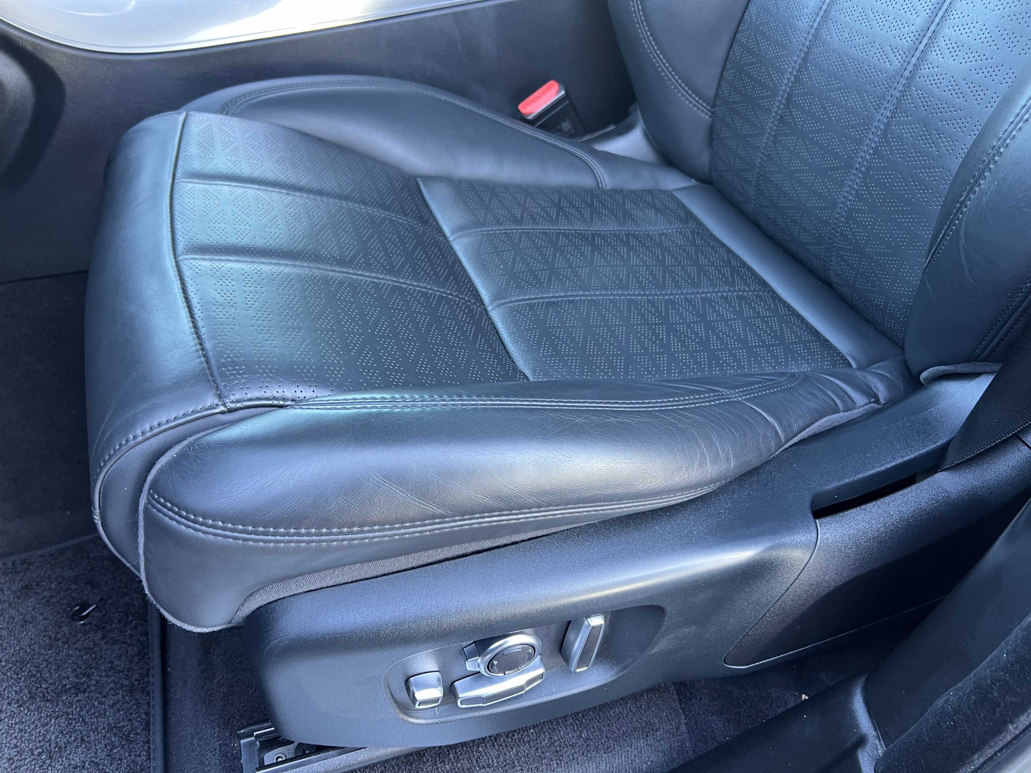 Used 2019 Land Rover Range Rover Sport HSE Dynamic image 17