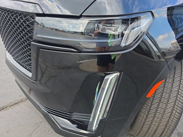 Certified 2024 Cadillac Escalade Sport w/ LPO, ONYX Package AWD/4WD image 35