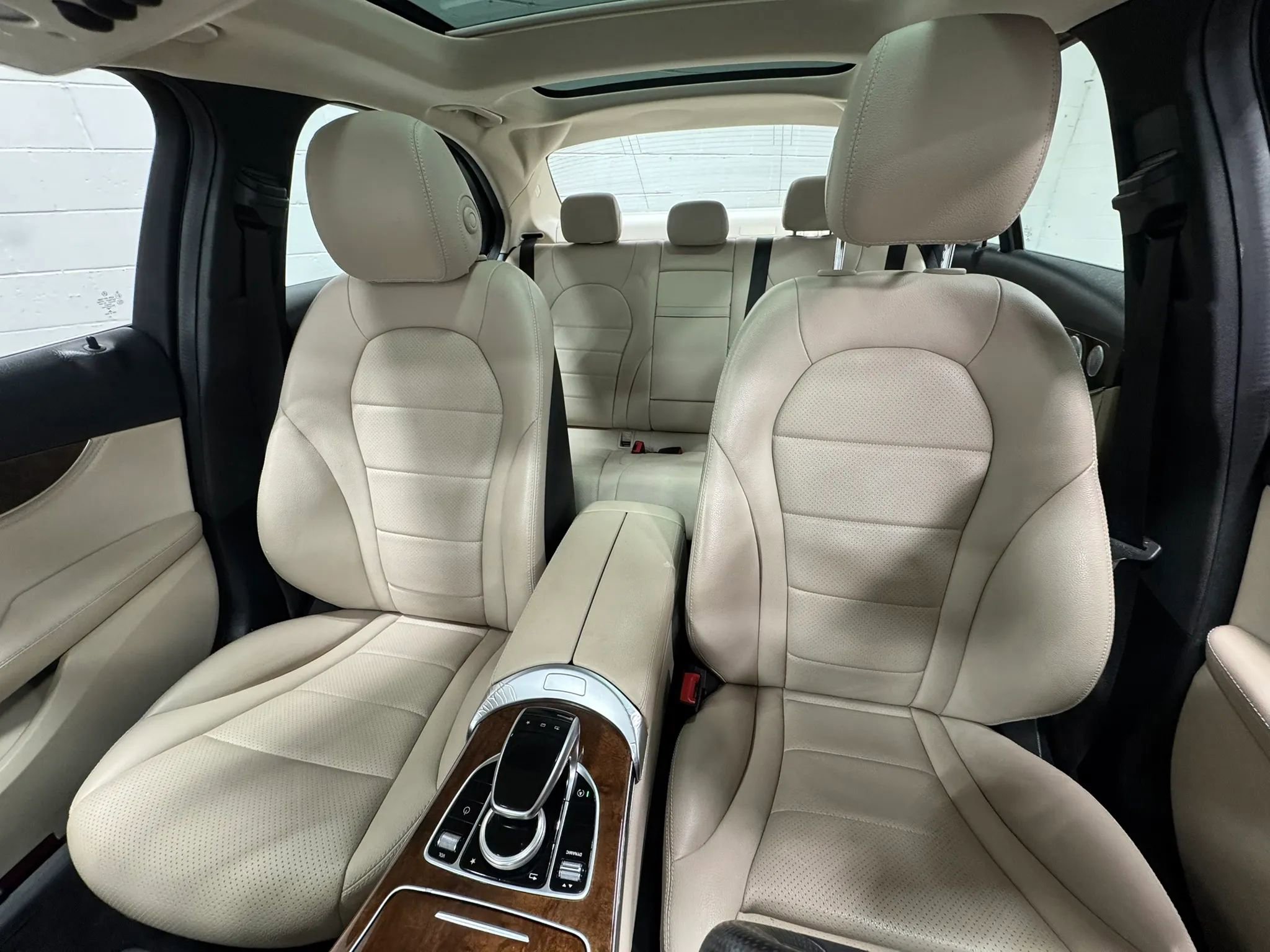 Used 2016 Mercedes-Benz C 300 4MATIC Sedan image 25