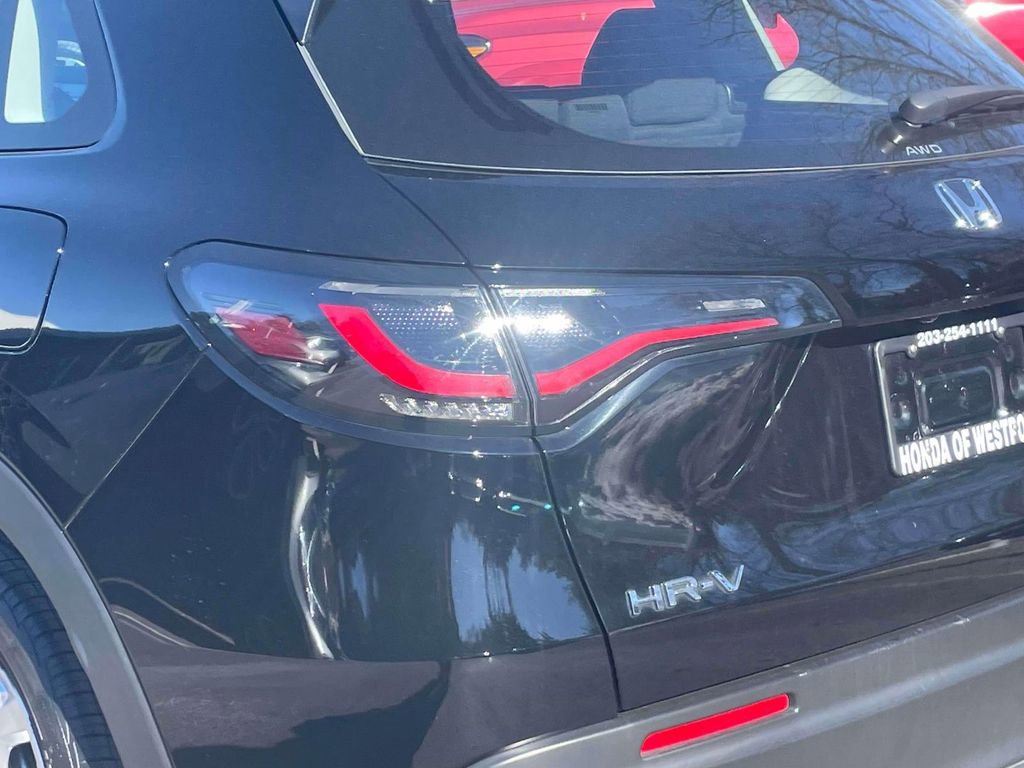 Certified 2024 Honda HR-V LX image 9