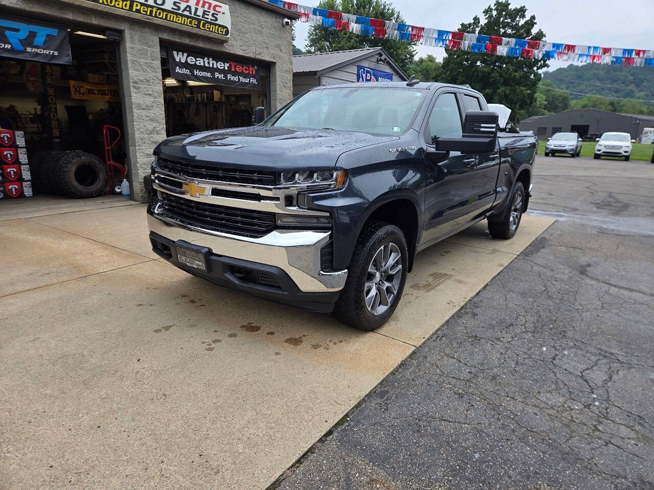 Used 2019 Chevrolet Silverado 1500 LT w/ All-Star Edition AWD/4WD image 3