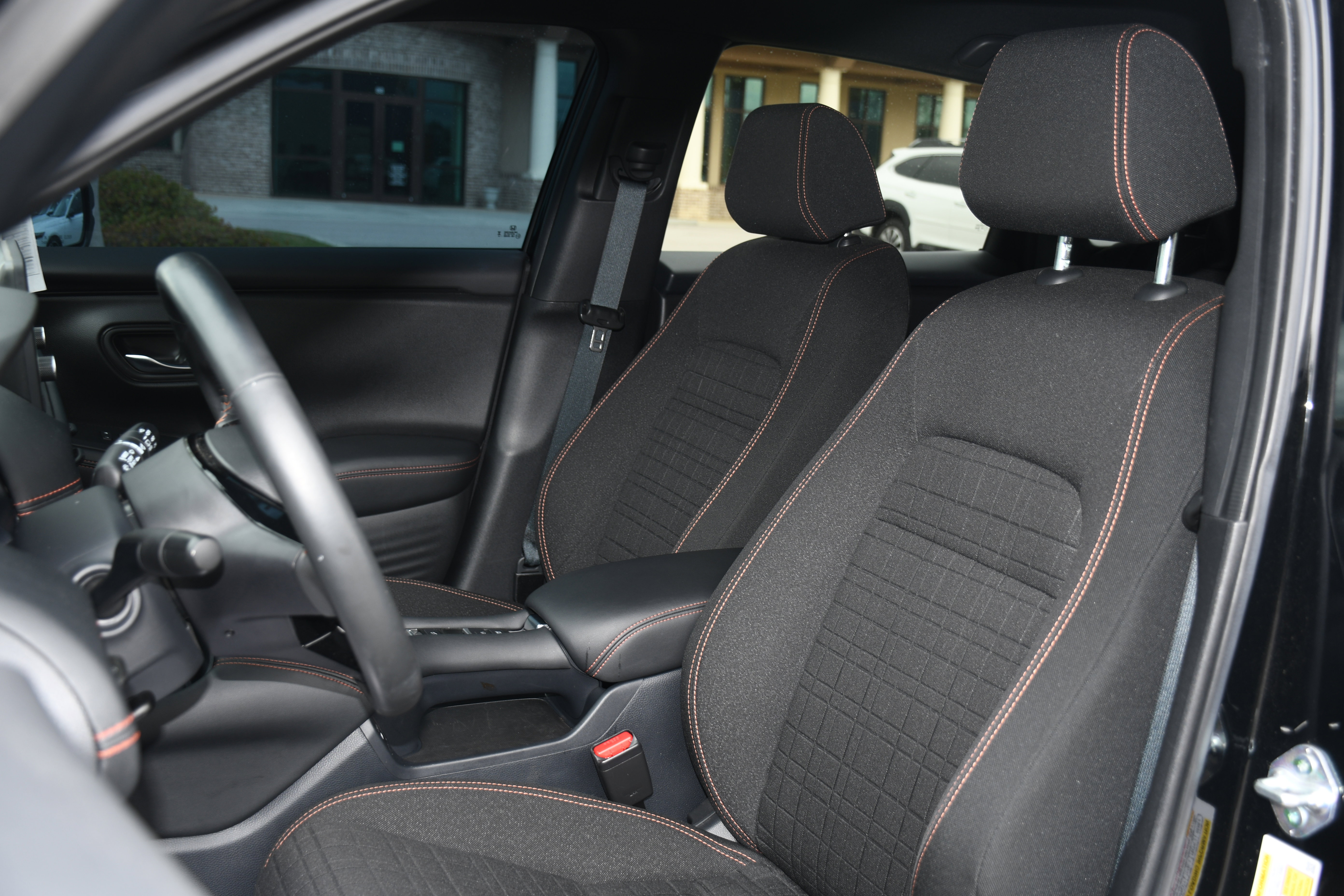 Used 2024 Honda HR-V Sport image 11