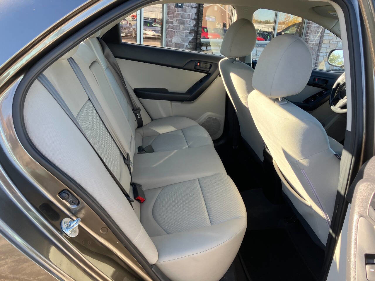 Used 2010 Kia Forte EX image 16