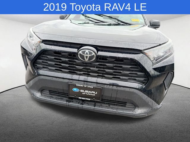 Used 2019 Toyota RAV4 LE w/ All Weather Liner Package AWD/4WD image 21