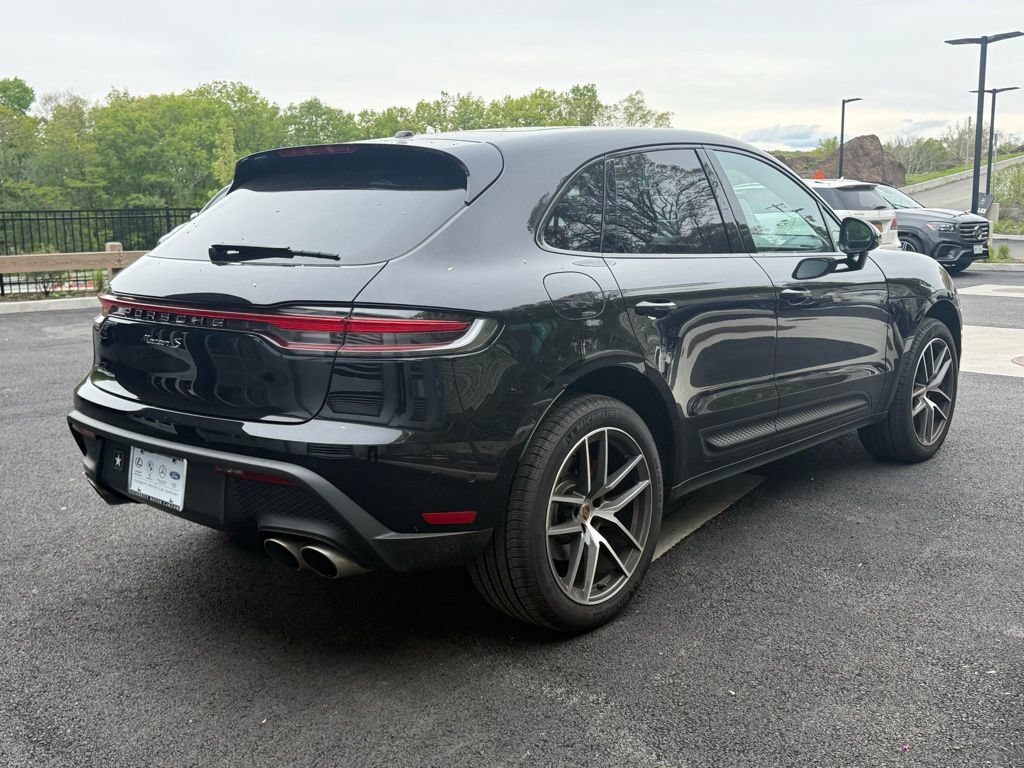 Used 2023 Porsche Macan S AWD/4WD image 8