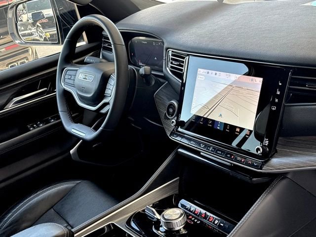 Used 2023 Jeep Wagoneer L Series II image 28