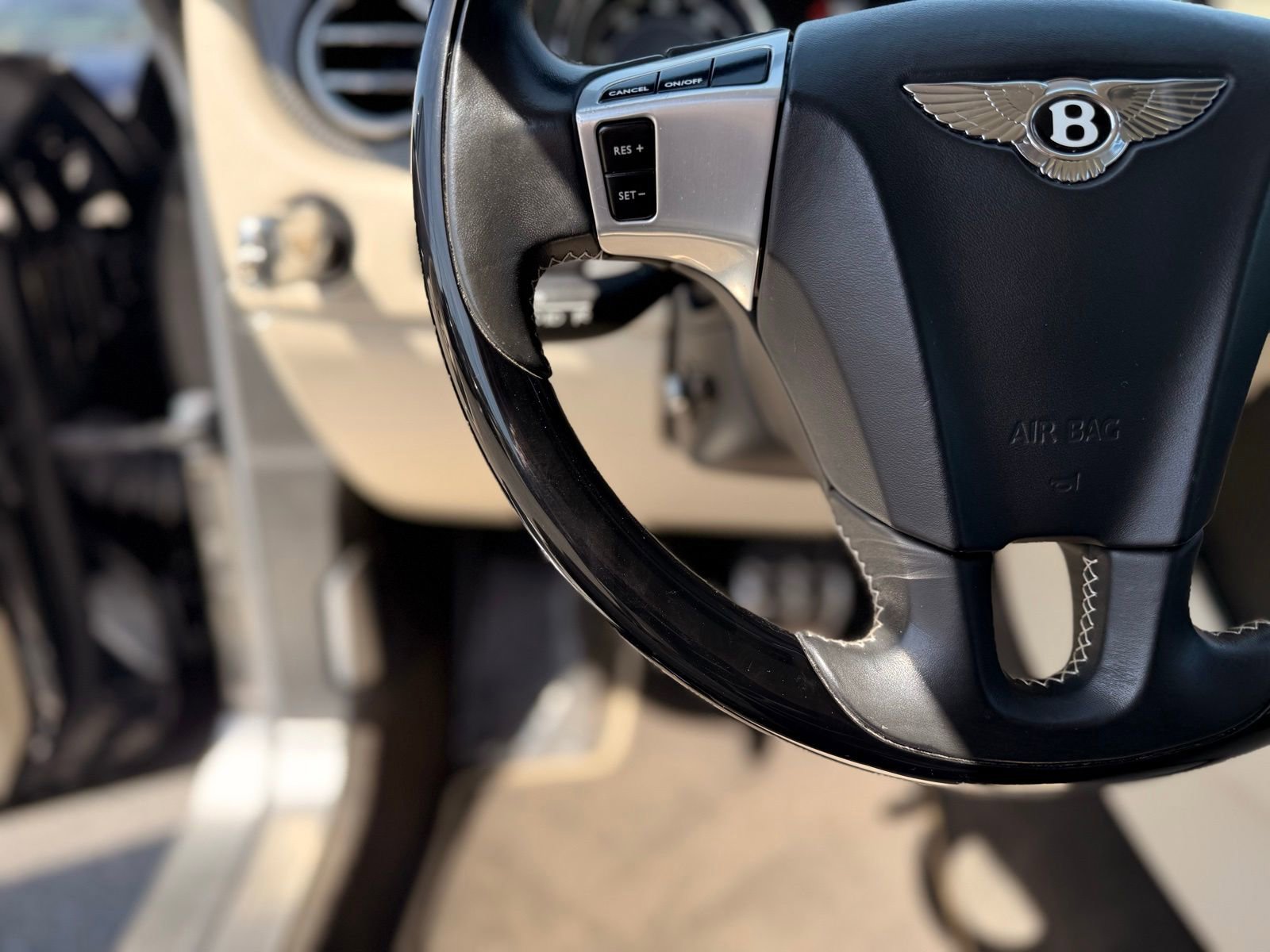 Used 2013 Bentley Continental GT image 19