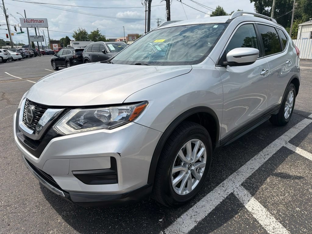 Used 2018 Nissan Rogue SV FWD image 3