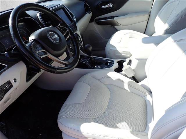 Used 2021 Jeep Cherokee Latitude Lux w/ Comfort/Convenience Group FWD image 12