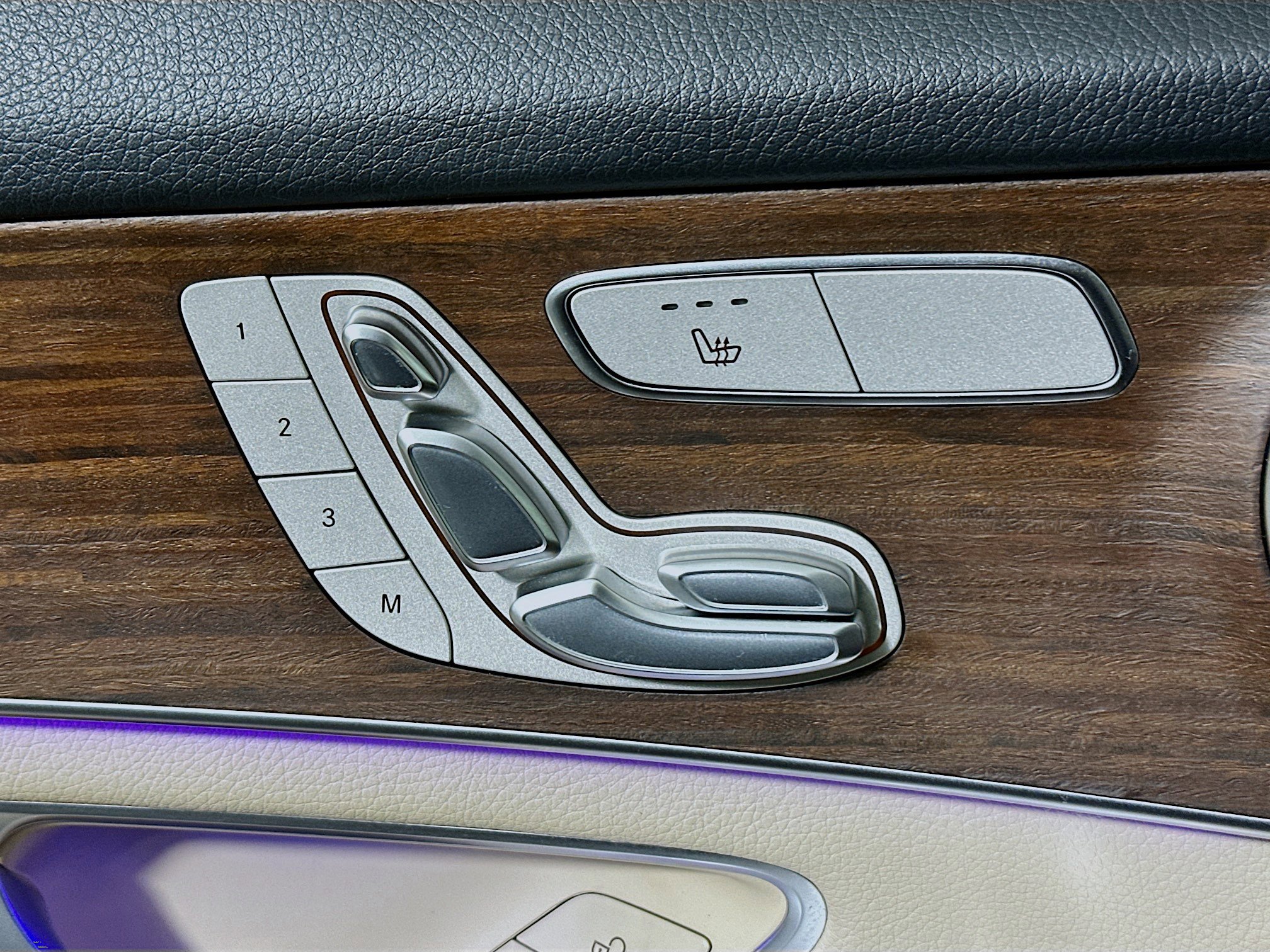 Used 2022 Mercedes-Benz GLC 300 4MATIC image 14