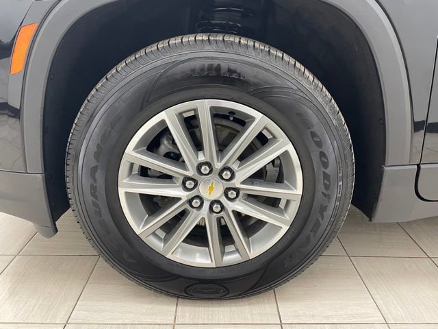 Used 2023 Chevrolet Traverse LT image 7