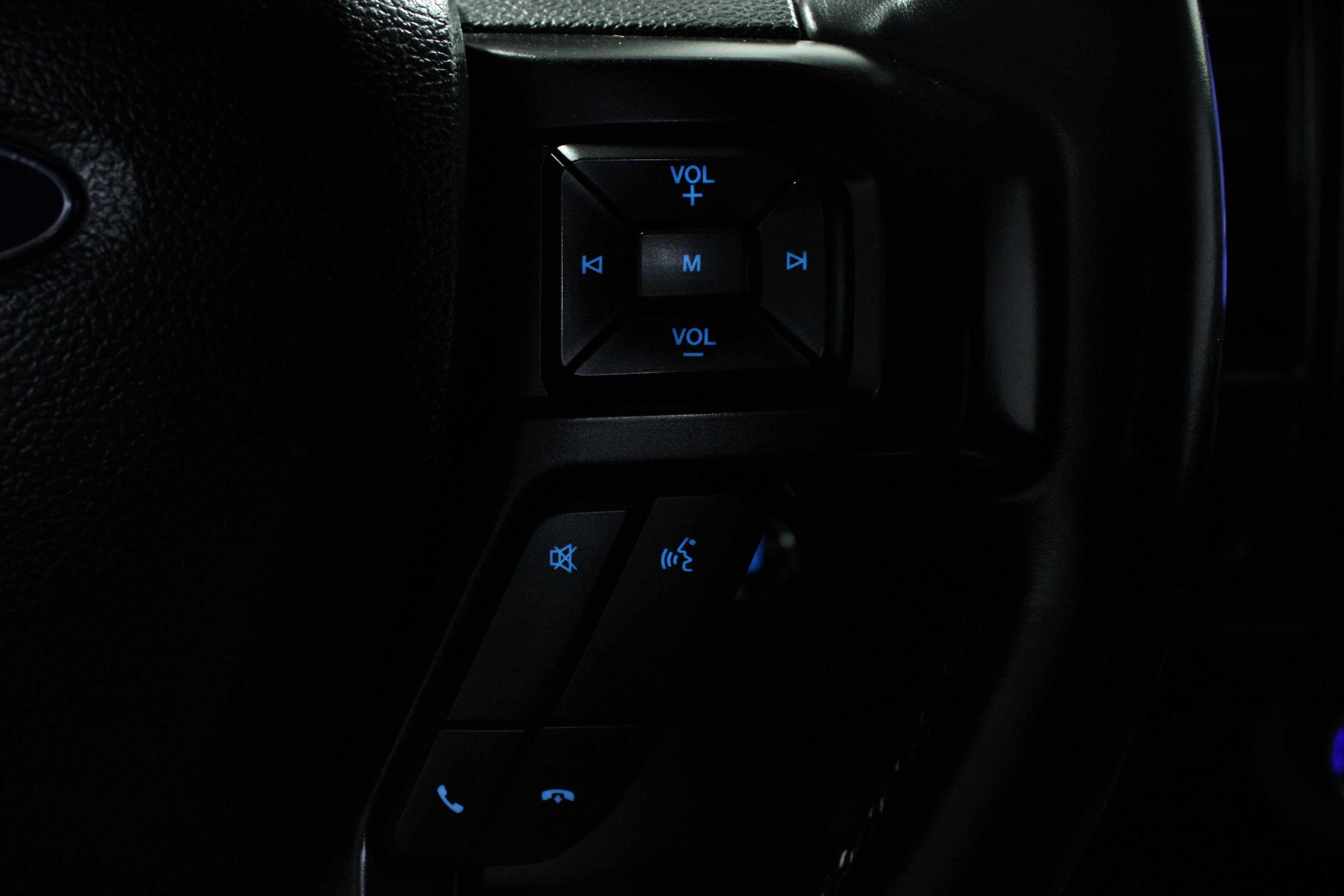 Used 2020 Ford Expedition Limited image 22