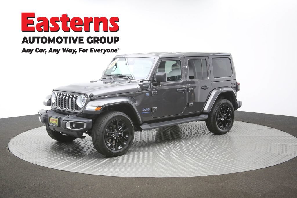 Used 2025 Jeep Wrangler Unlimited Sahara AWD/4WD image 52