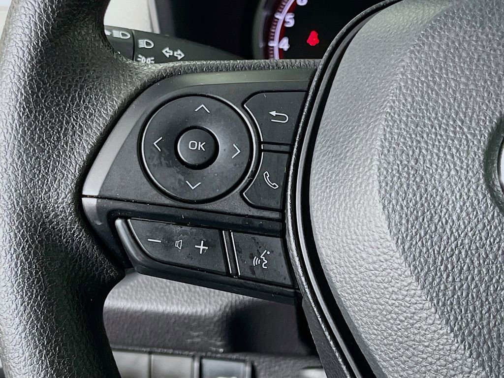 Used 2025 Toyota RAV4 XLE w/ Convenience Package image 15