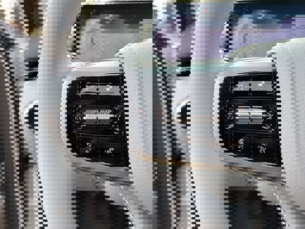 New 2026 Genesis GV70 2.5T Advanced AWD/4WD image 18