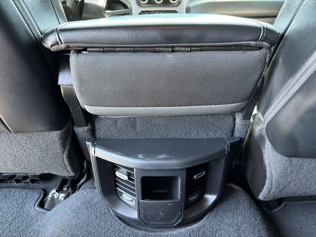 Used 2024 RAM 3500 Tradesman w/ Chrome Appearance Group AWD/4WD image 23