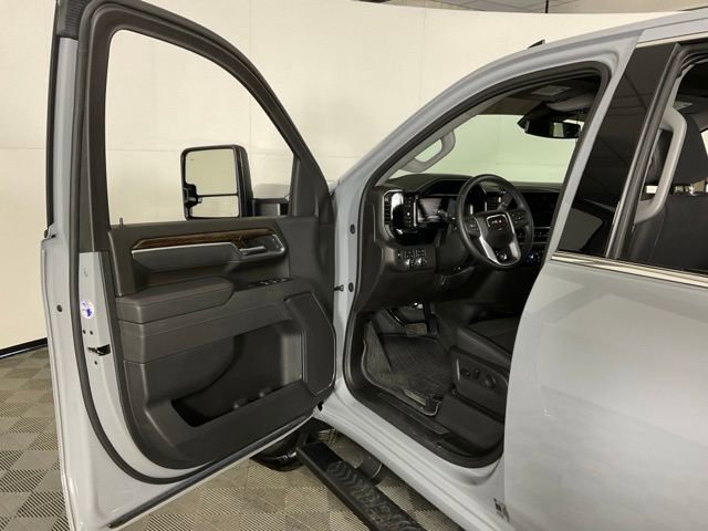 Used 2025 GMC Sierra 2500 SLE w/ SLE Value Package; image 21