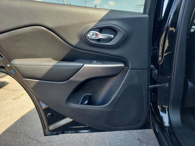 Certified 2019 Jeep Cherokee Limited FWD image 14