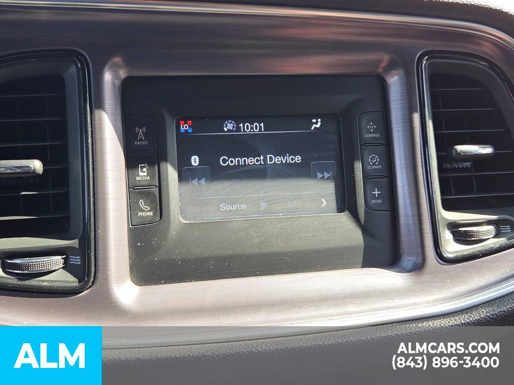 Used 2015 Dodge Challenger SXT RWD image 22